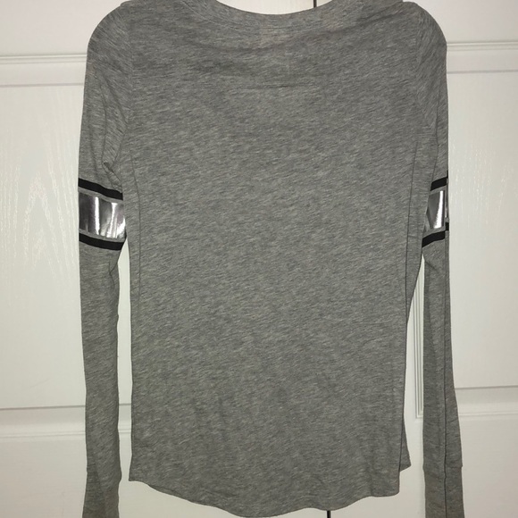 Victoria’s Secret Pink shirt - Picture 4 of 4